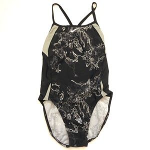 *Nike swimsuit one piece black and white low back